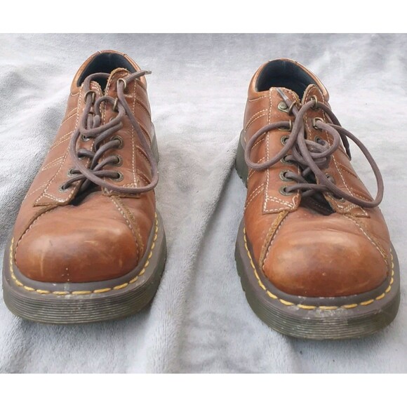 Dr Martens 9764  Mens Oxford Shoes Light Brown Cl Leather Lace Up Round Toe 12 main image 9